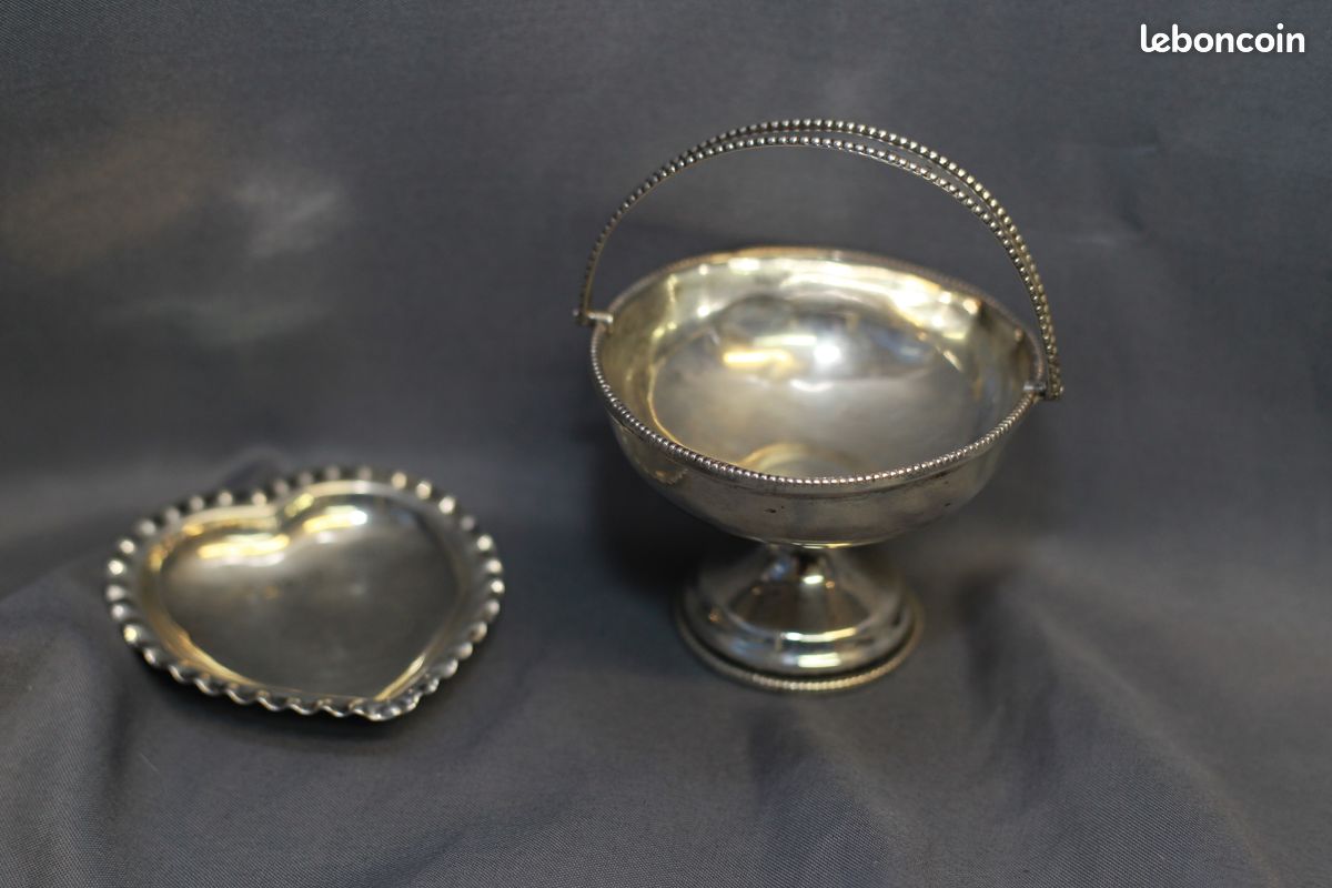 Mini vide poche en forme de cœur et panier prise perlée en argent ? N°6006F