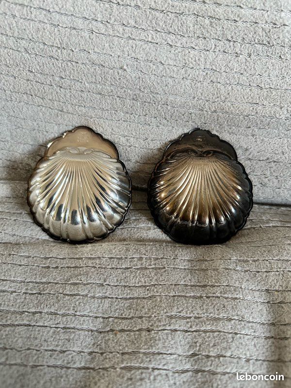 Deux coupelles en argent 62 grammes