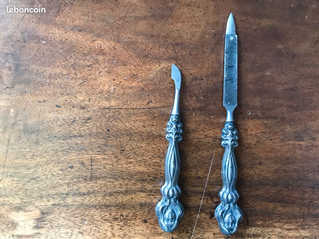Petit nécessaire ancien de manucure époque art nouveau