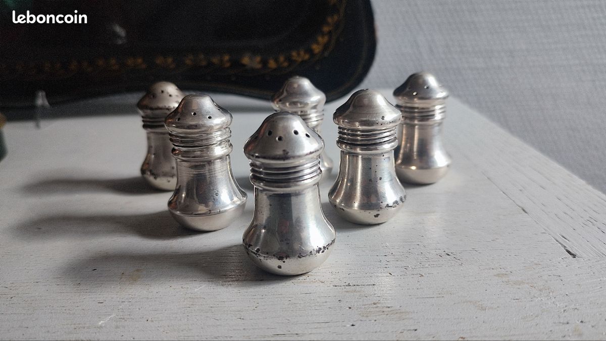 Argent massif (160g)- Salières et poivrières