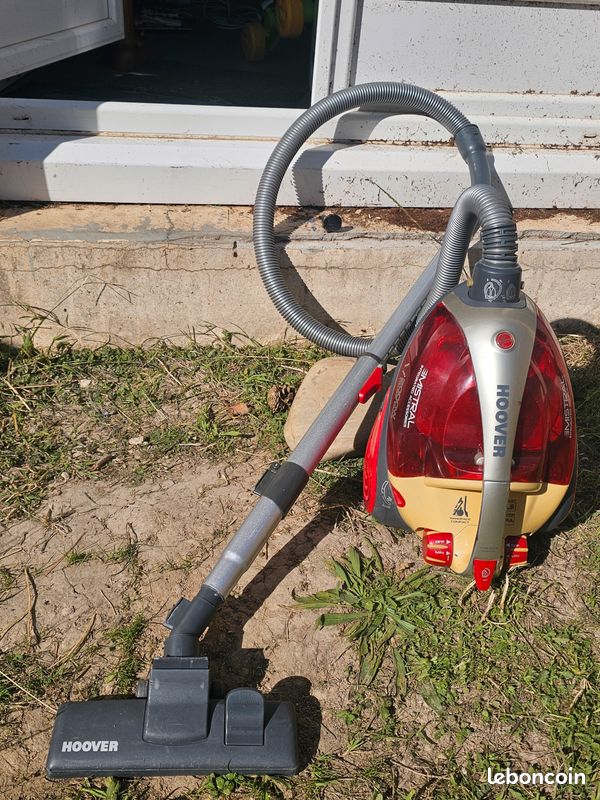 Aspirateur Hoover Mistral