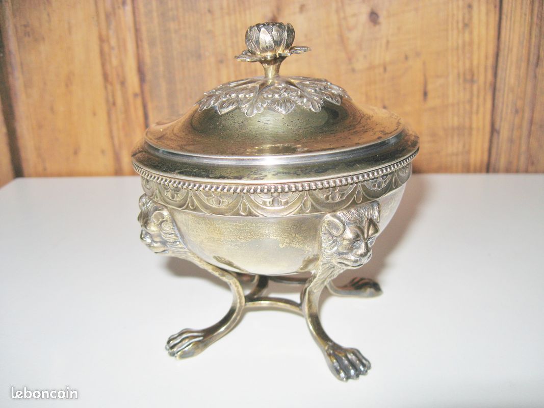 Sucrier en Argent, Style Empire en Argent Repoussé, Poinçon d’Argent