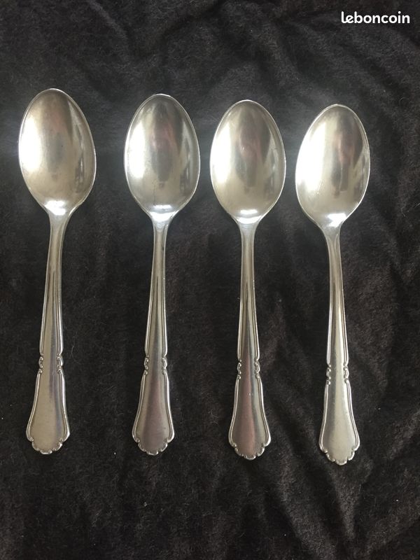 4 cuillères à café en argent