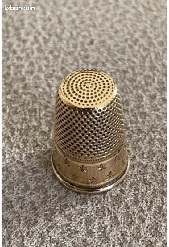 Dé à coudre or 18k 750 millièmes