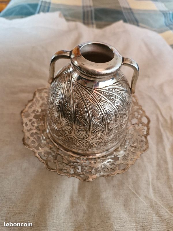 Ensemble coupe et vase argent massif poinçon Maghreb