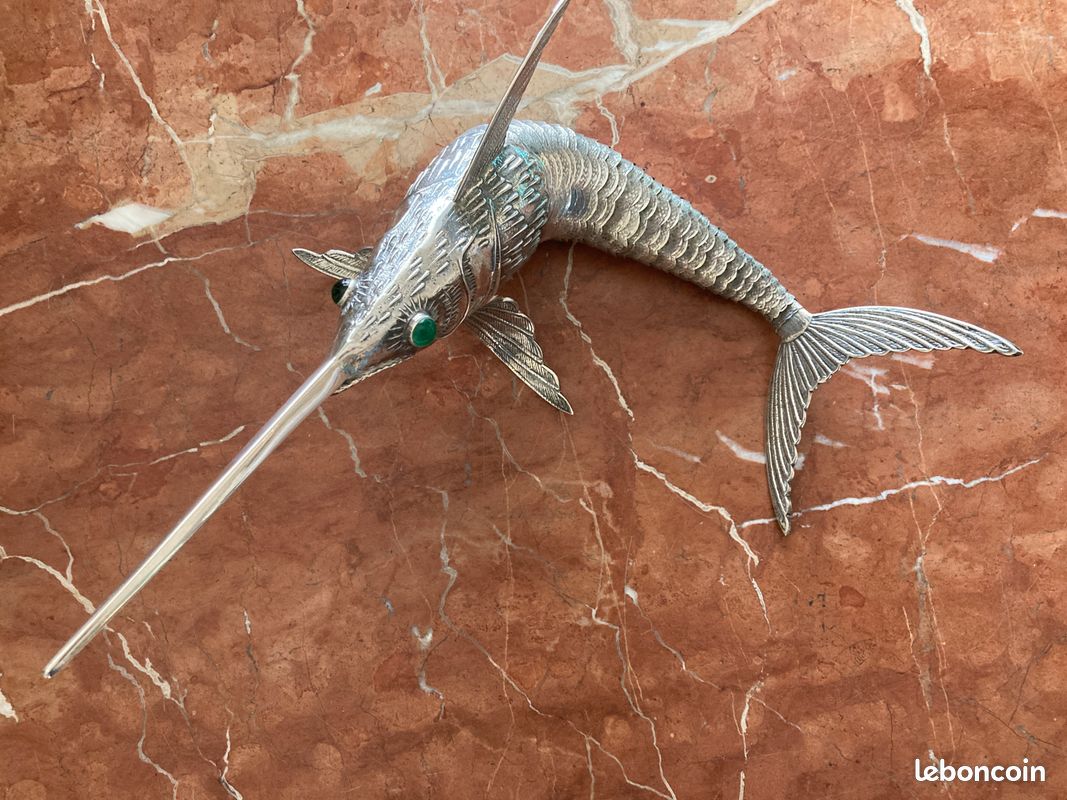 Poisson espadon articule argent