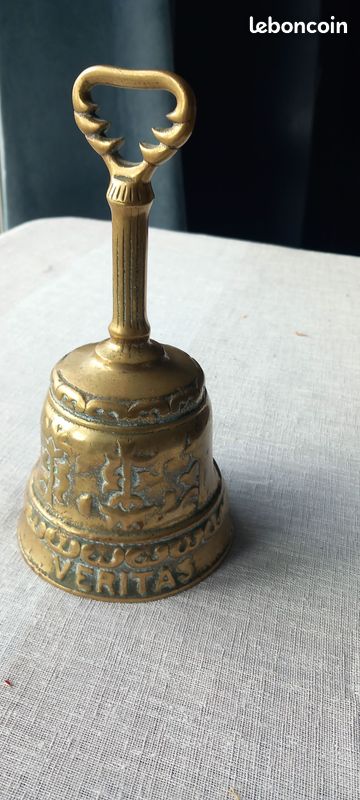 Cloche de Monastere 22 Cs